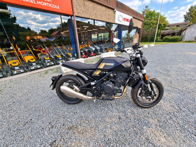 Moto Brixton Crossfire 500